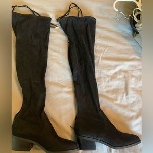 STEVE MADDEN OVER THE KNEE BOOTS - size 10